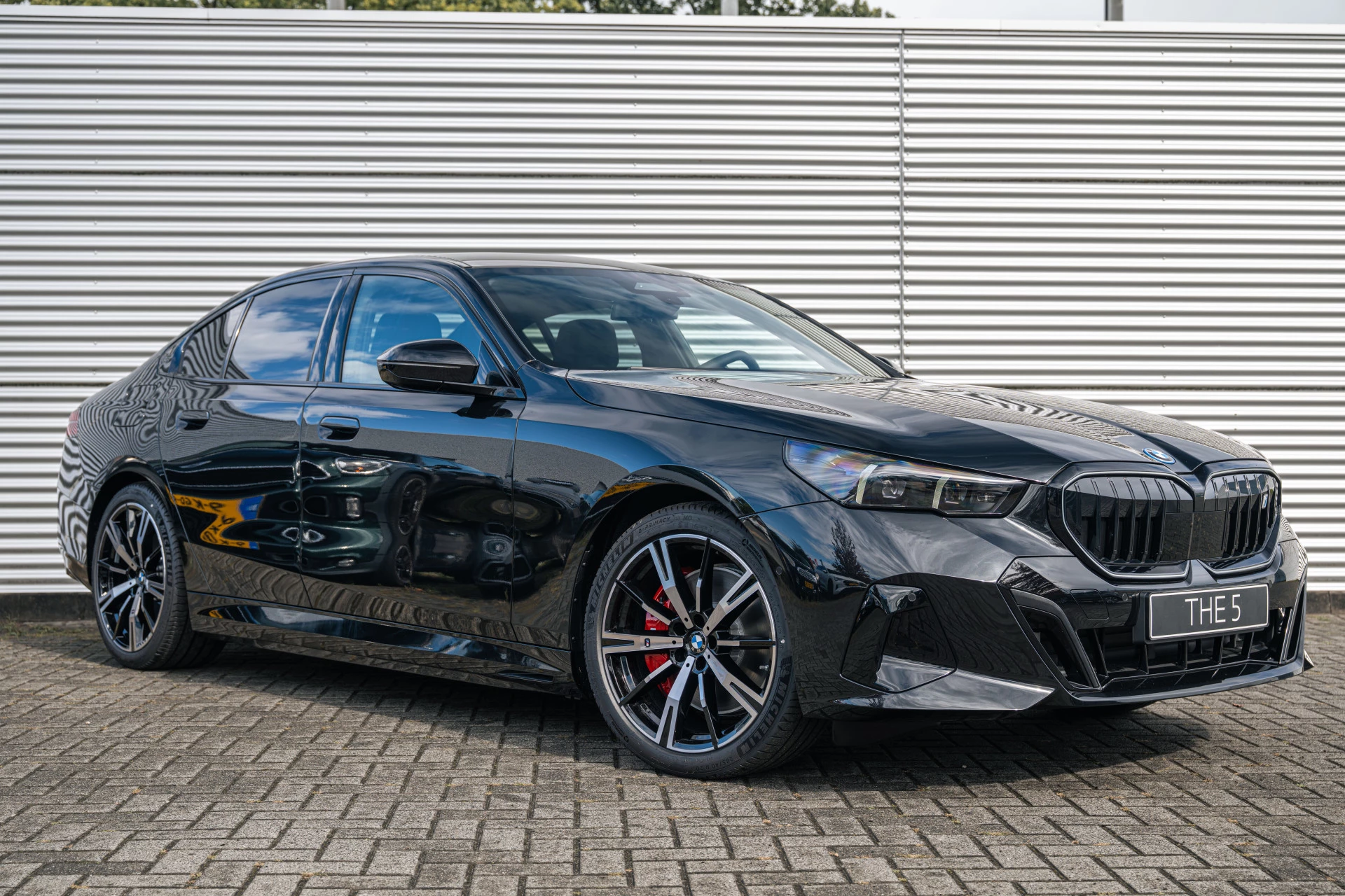 Hoofdafbeelding BMW i5
