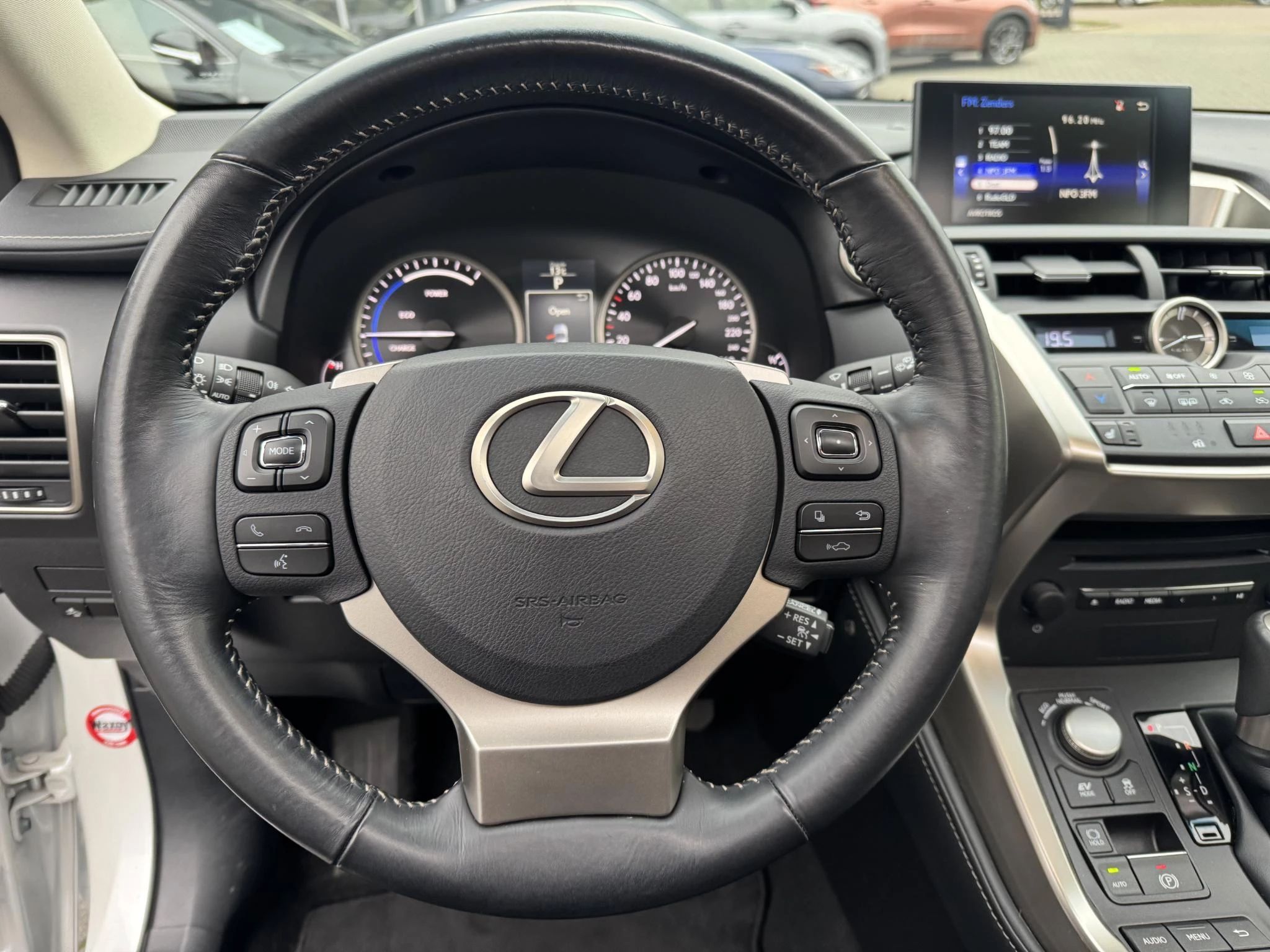 Hoofdafbeelding Lexus NX