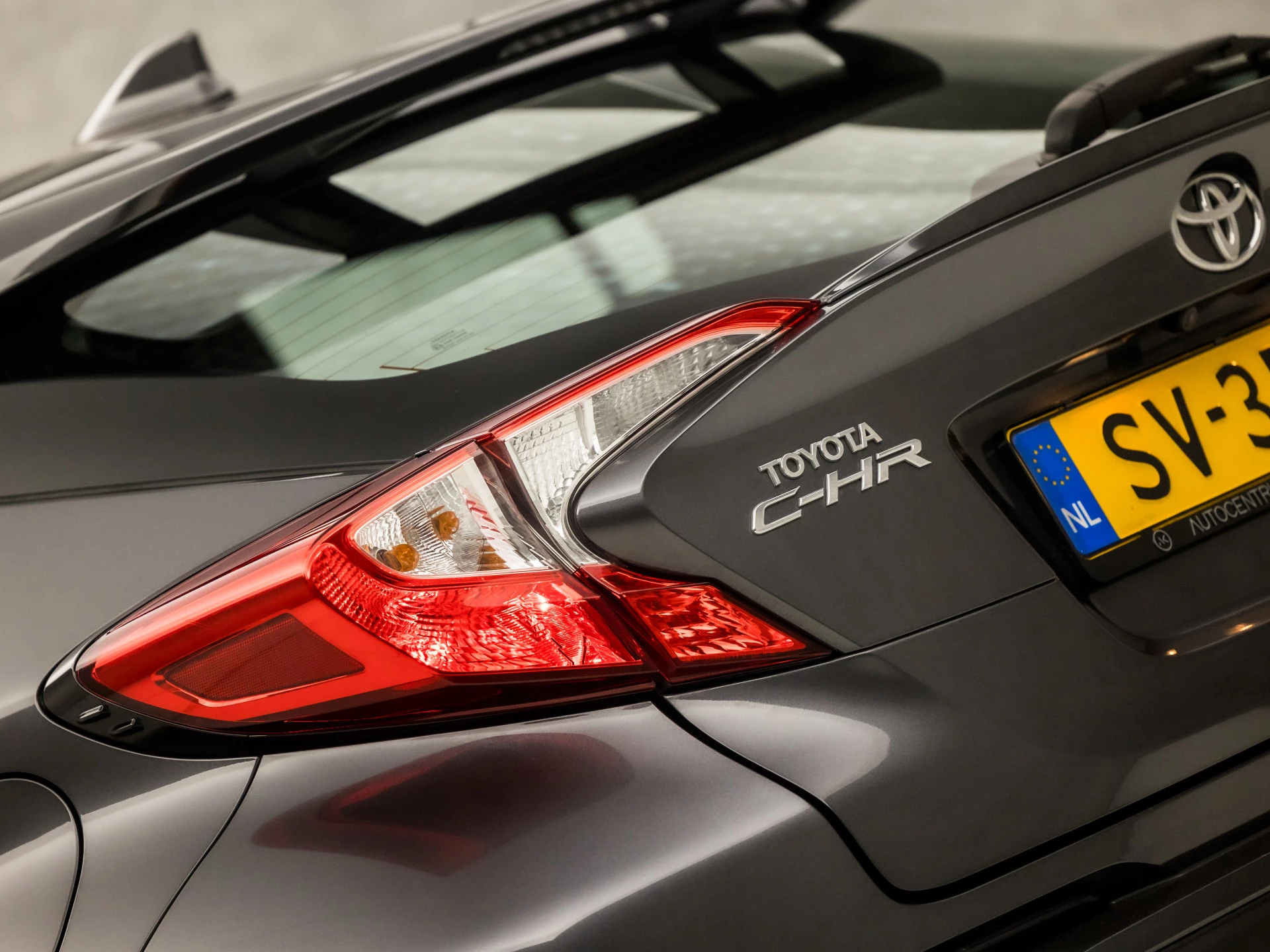 Hoofdafbeelding Toyota C-HR