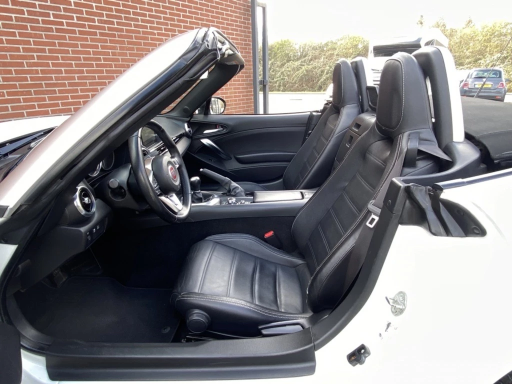 Hoofdafbeelding Fiat 124 Spider