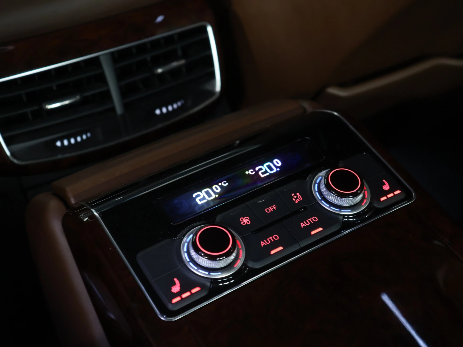 Hoofdafbeelding Audi A8
