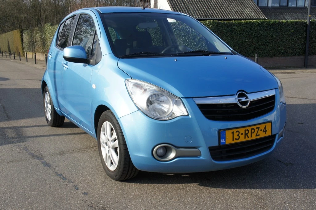 Hoofdafbeelding Opel Agila