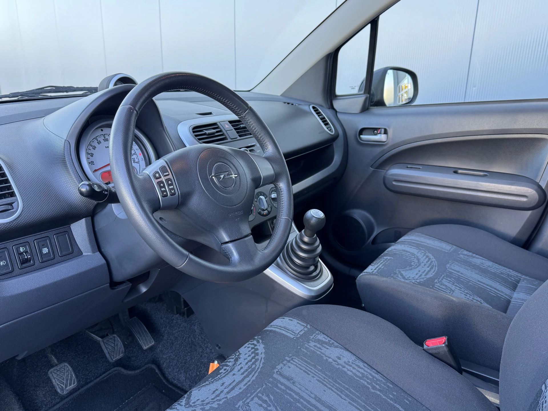 Hoofdafbeelding Opel Agila