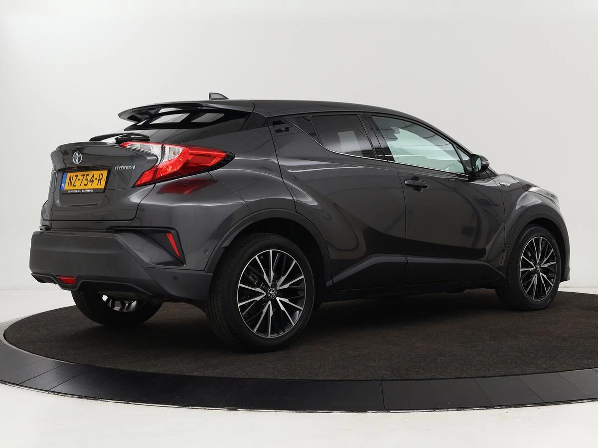Hoofdafbeelding Toyota C-HR