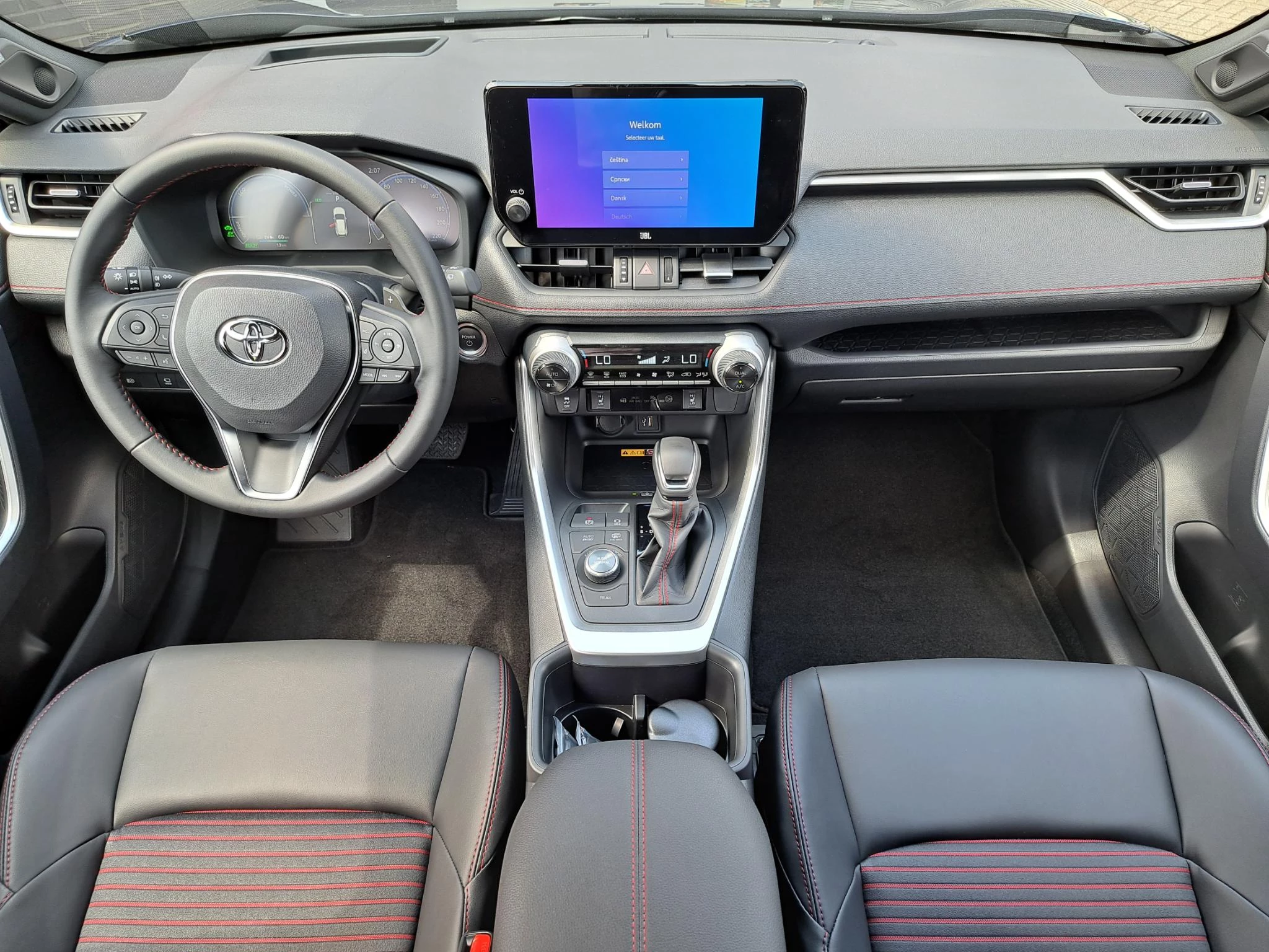 Hoofdafbeelding Toyota RAV4