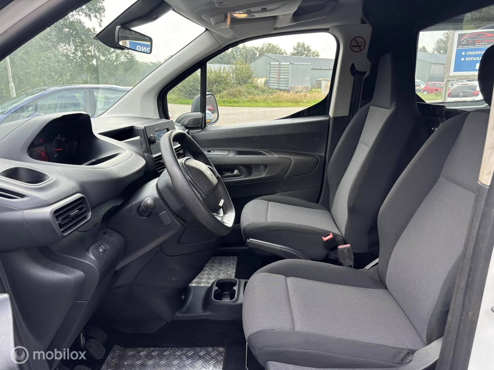 Hoofdafbeelding Peugeot Partner