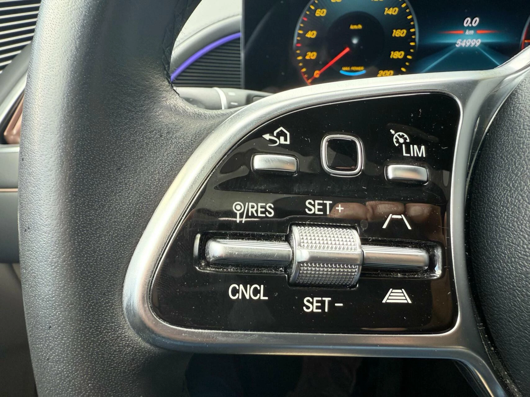 Hoofdafbeelding Mercedes-Benz EQC