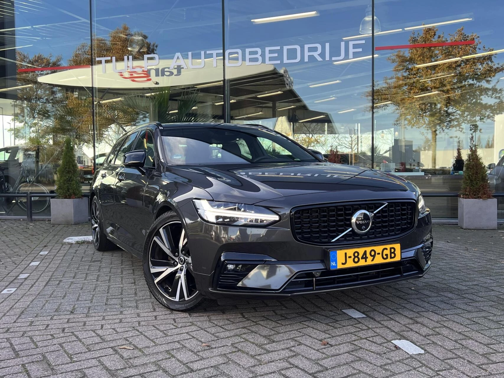Hoofdafbeelding Volvo V90