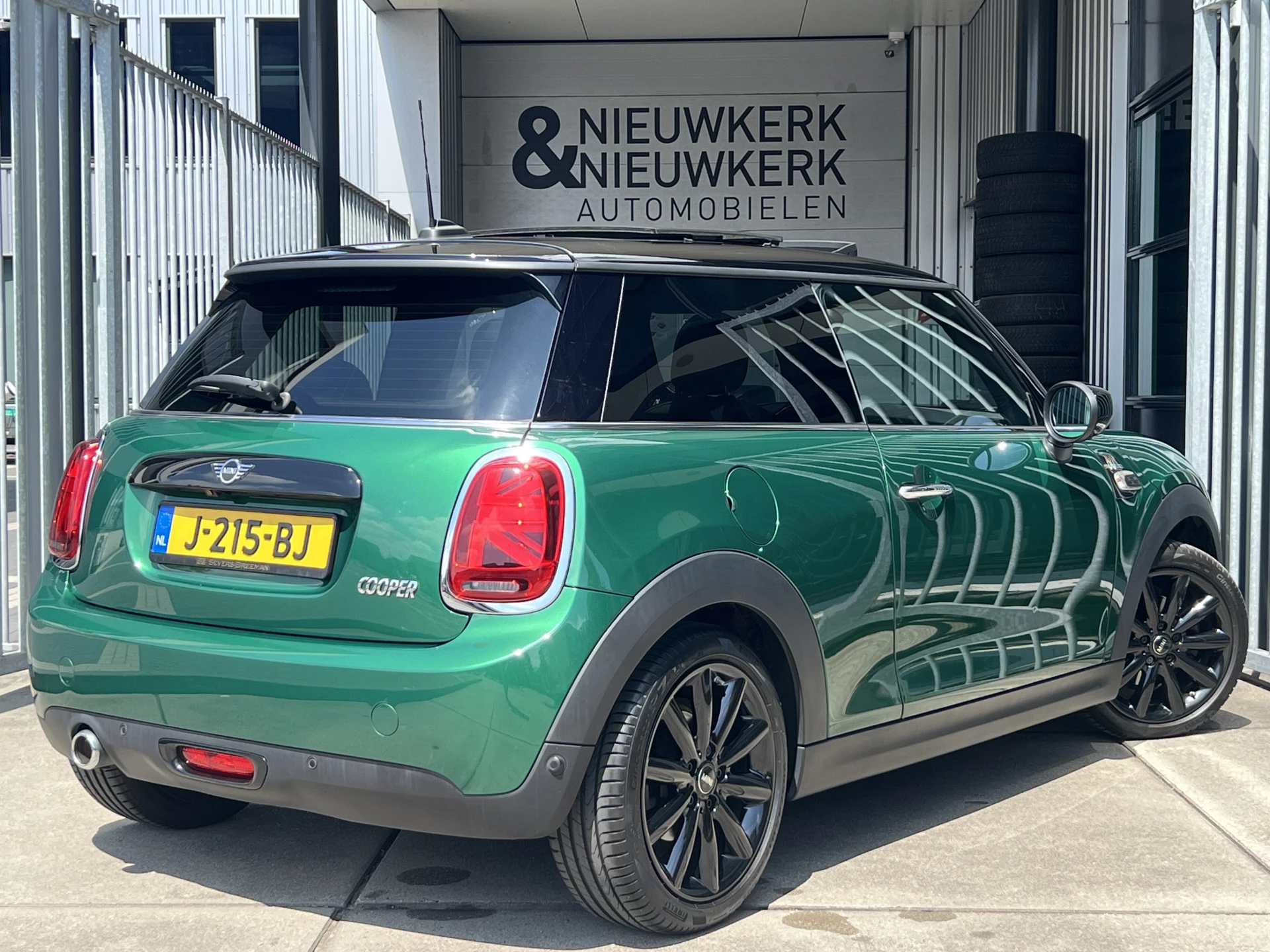 Hoofdafbeelding MINI Cooper