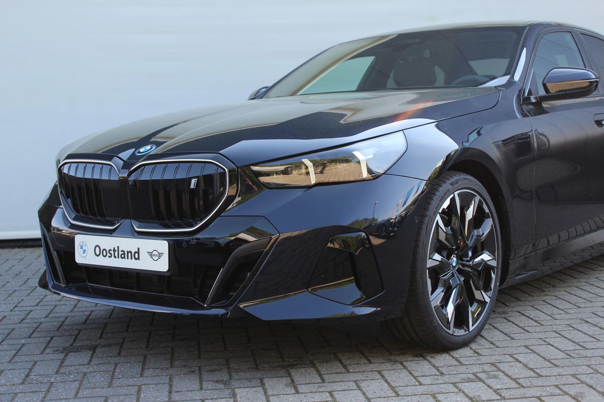 Hoofdafbeelding BMW i5