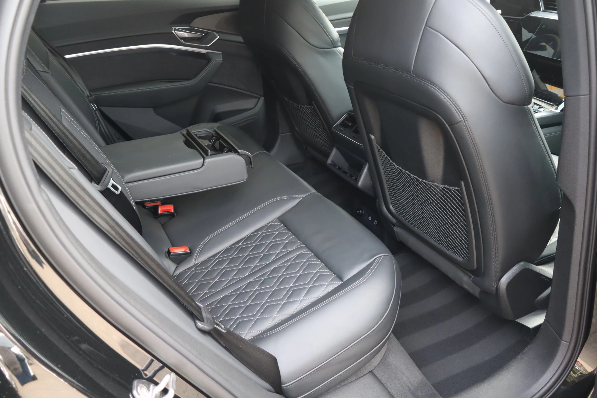 Hoofdafbeelding Audi Q8 Sportback e-tron