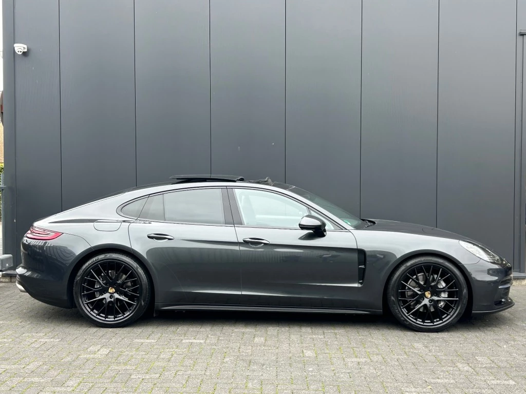 Hoofdafbeelding Porsche Panamera