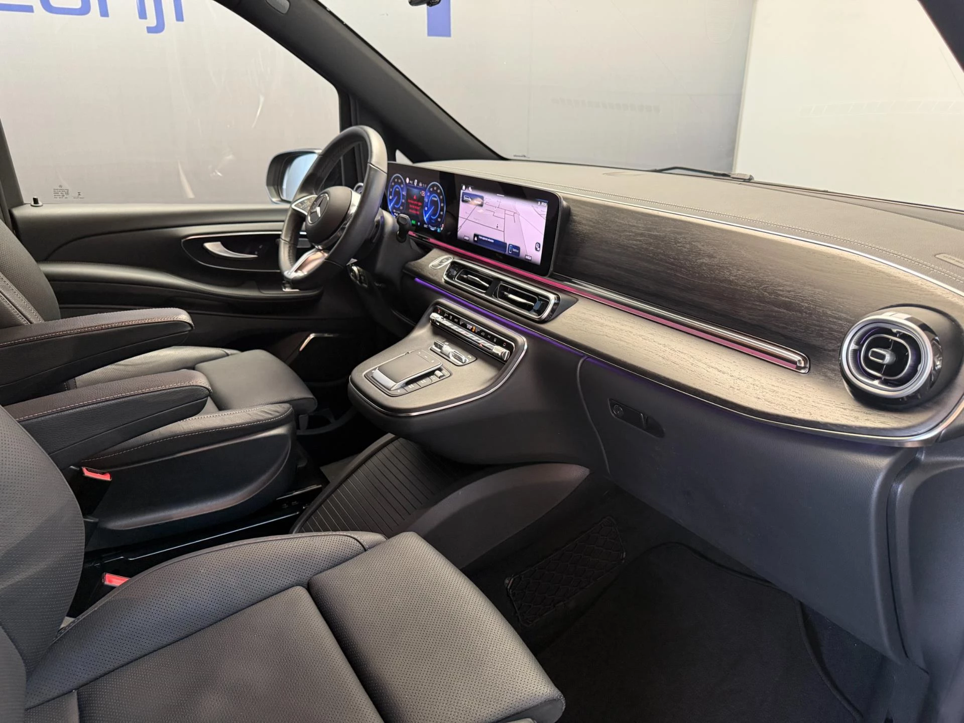 Hoofdafbeelding Mercedes-Benz EQV