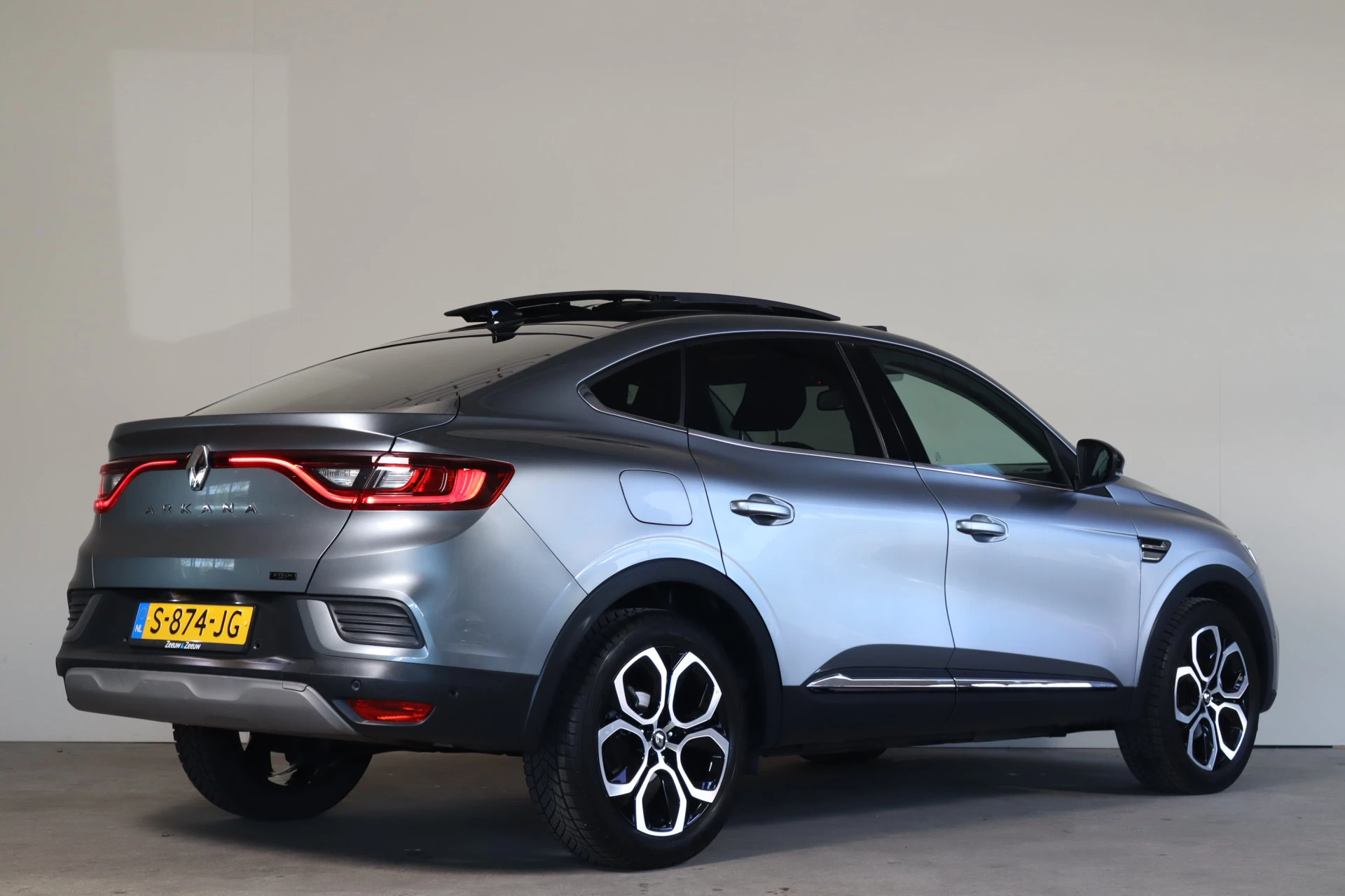 Hoofdafbeelding Renault Arkana