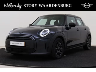 MINI Cooper Hatchback Classic / Sportstoelen / Stuurverwarming / Comfort Access / LED / Stoelverwarming / Cruise Control