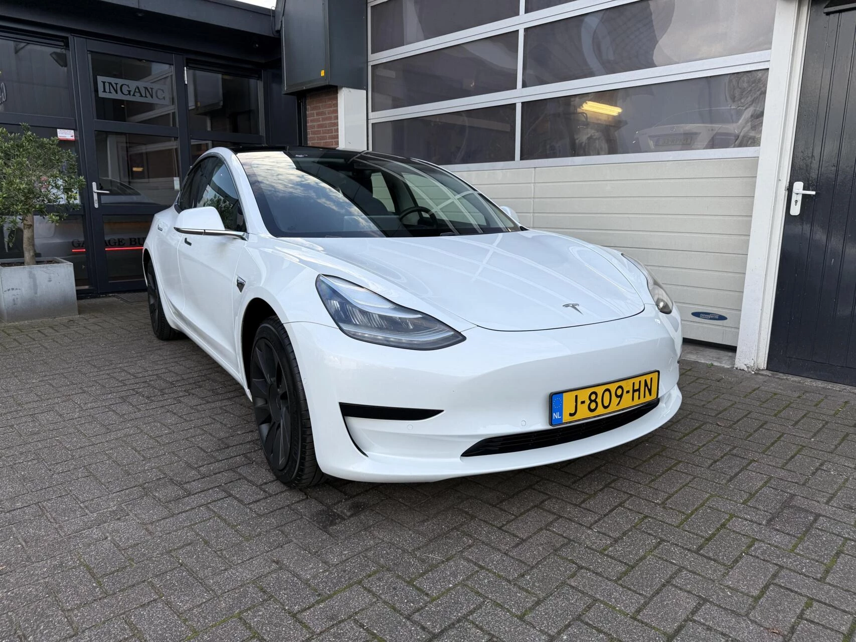 Hoofdafbeelding Tesla Model 3