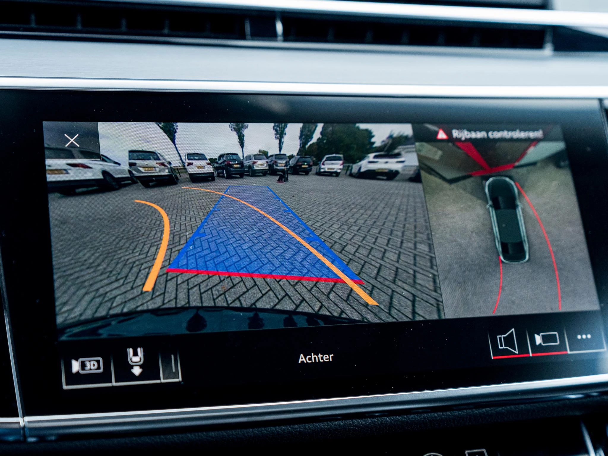 Hoofdafbeelding Audi A8