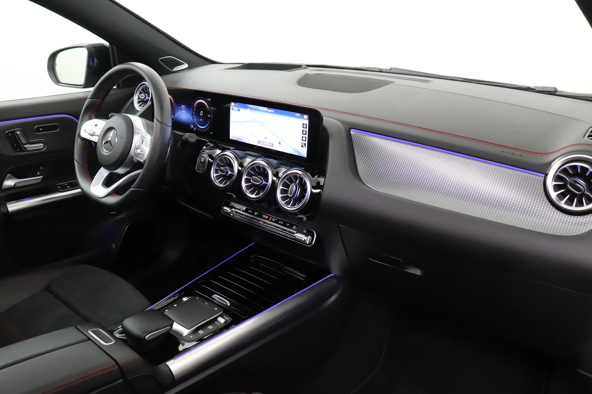Hoofdafbeelding Mercedes-Benz EQA