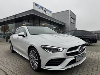 Mercedes-Benz CLA 250 e AMG Line Trekhaak | Pano-Dak | Keyless | Leer | Camera |