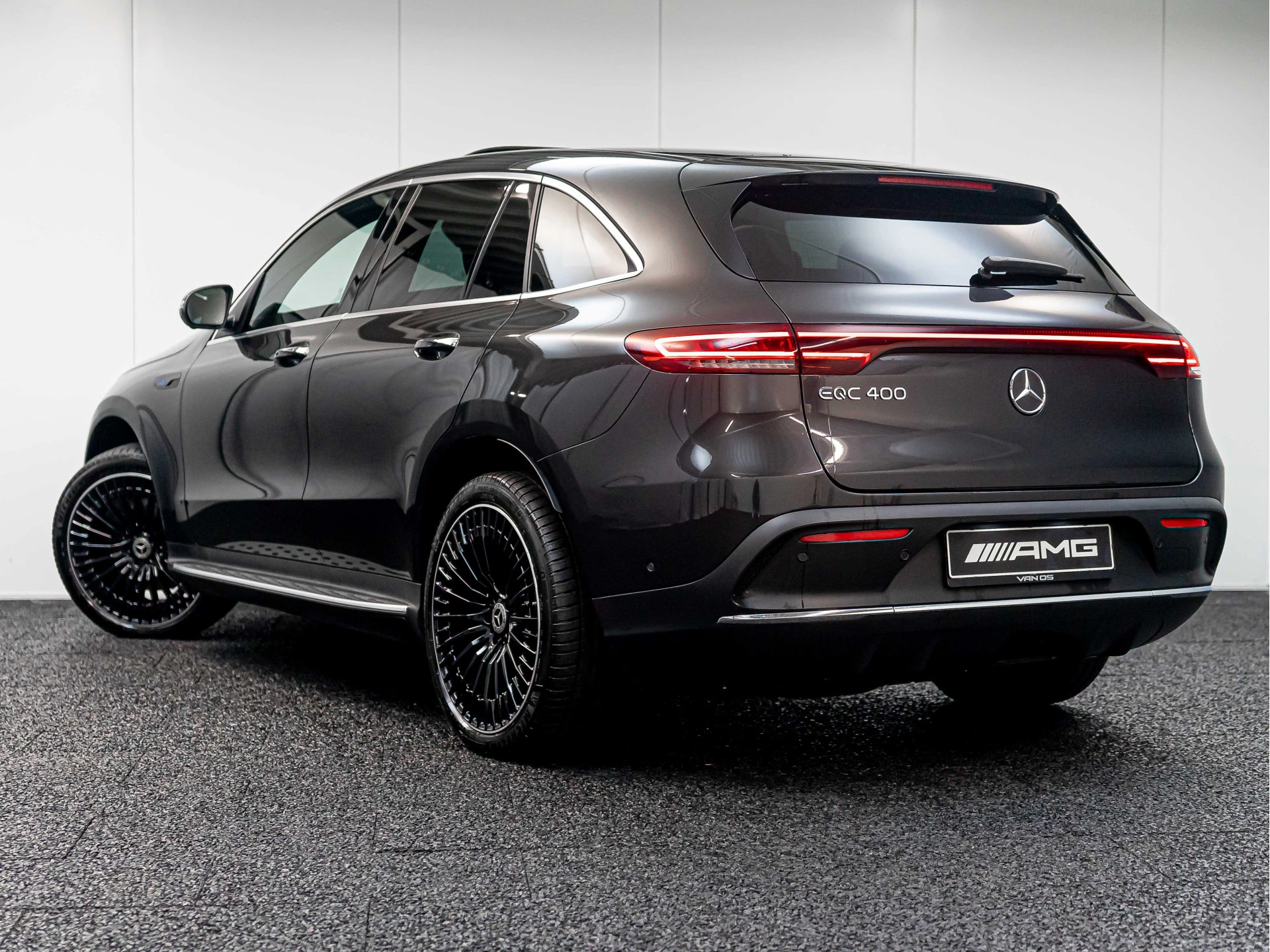 Hoofdafbeelding Mercedes-Benz EQC