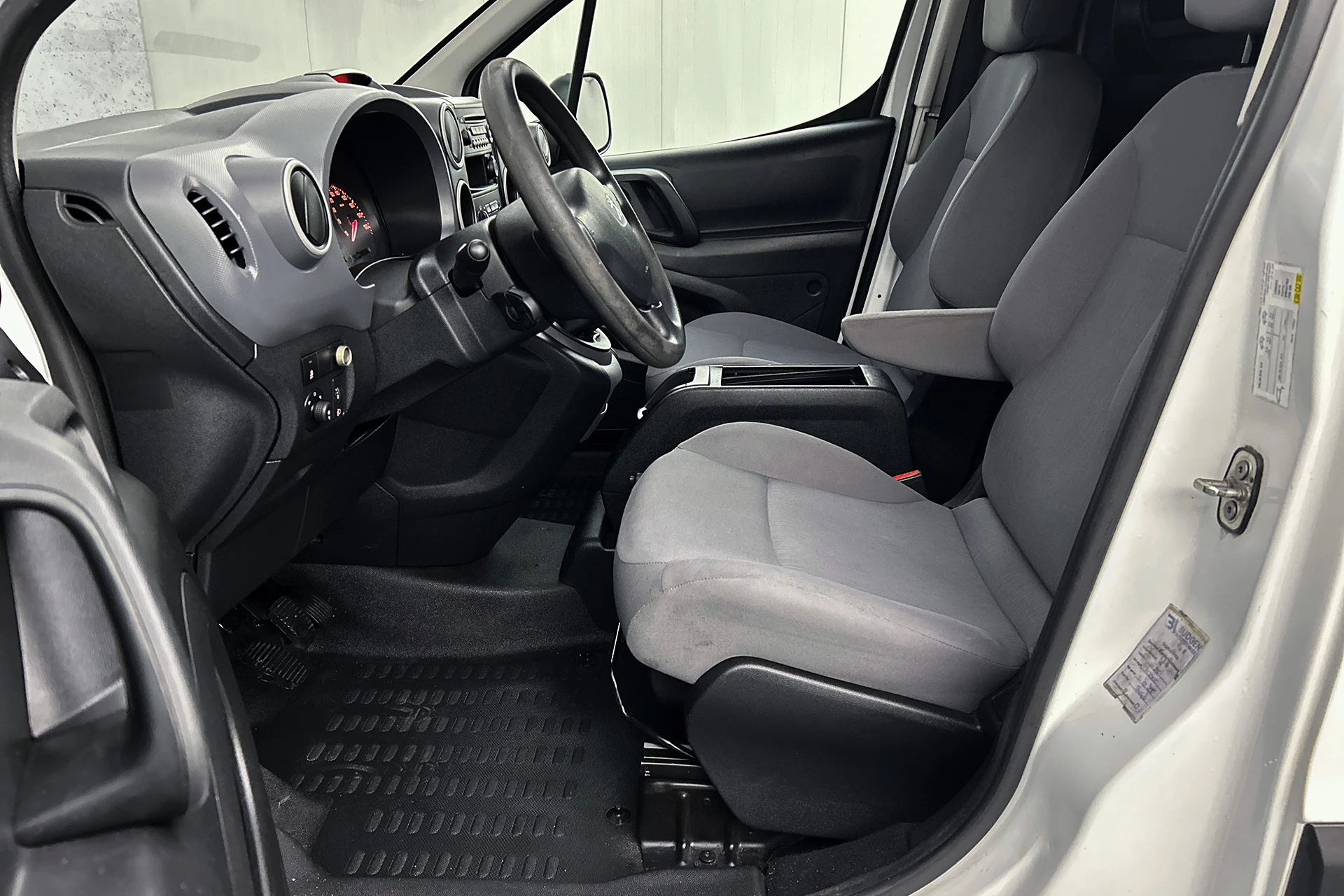 Hoofdafbeelding Peugeot Partner