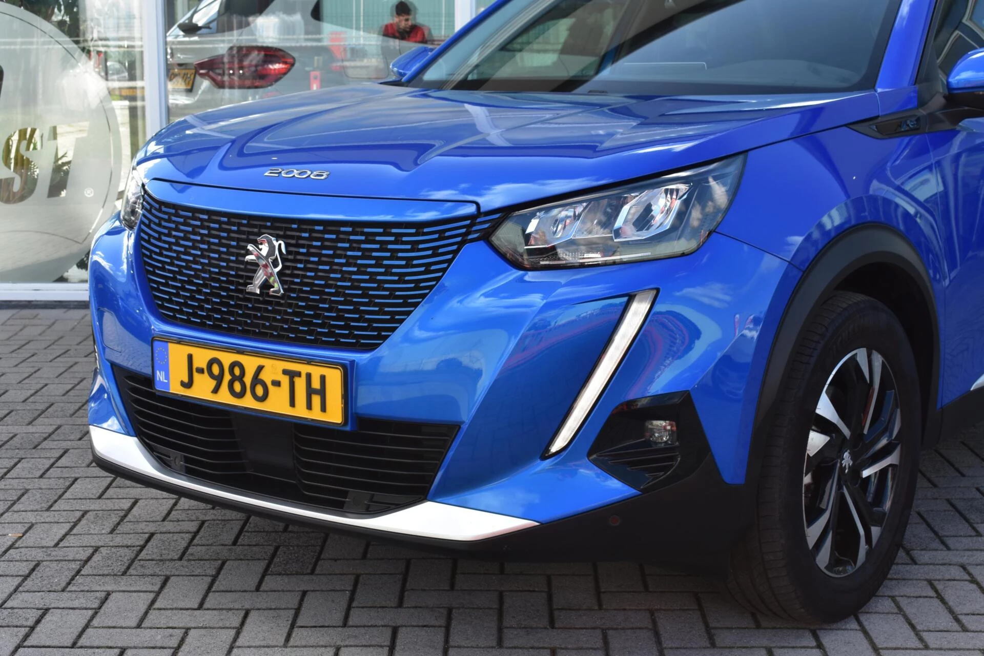 Hoofdafbeelding Peugeot e-2008