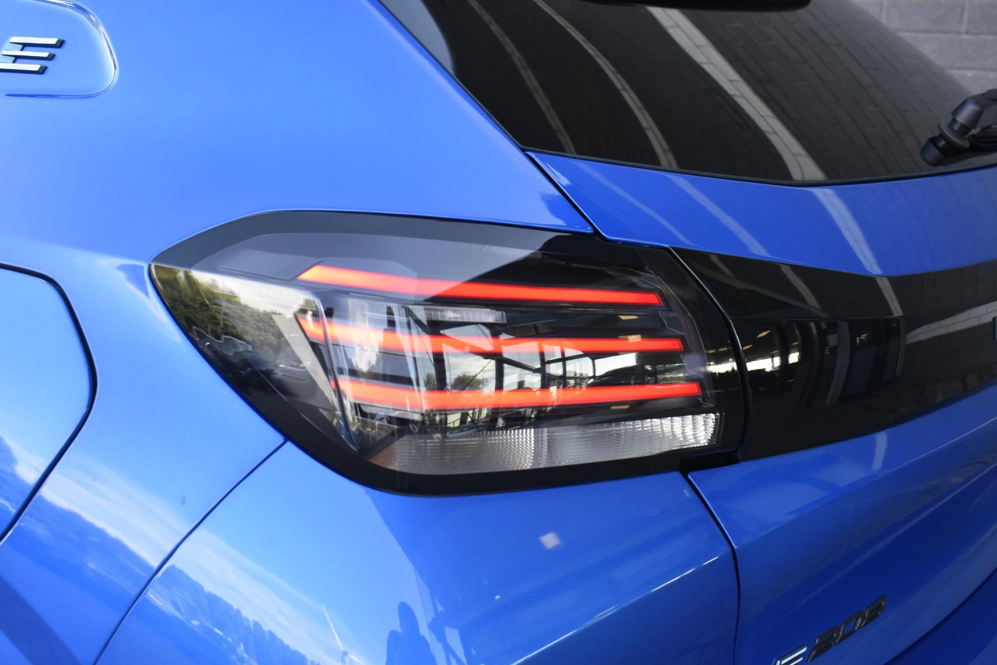 Hoofdafbeelding Peugeot e-208