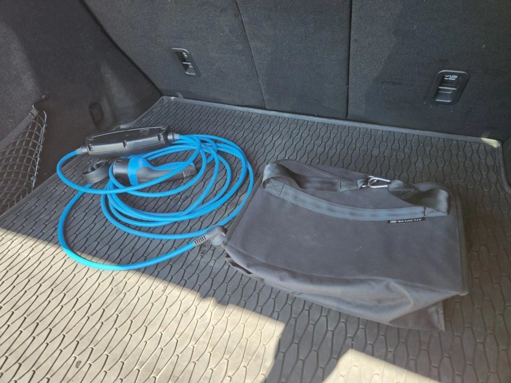 Hoofdafbeelding Mazda CX-60