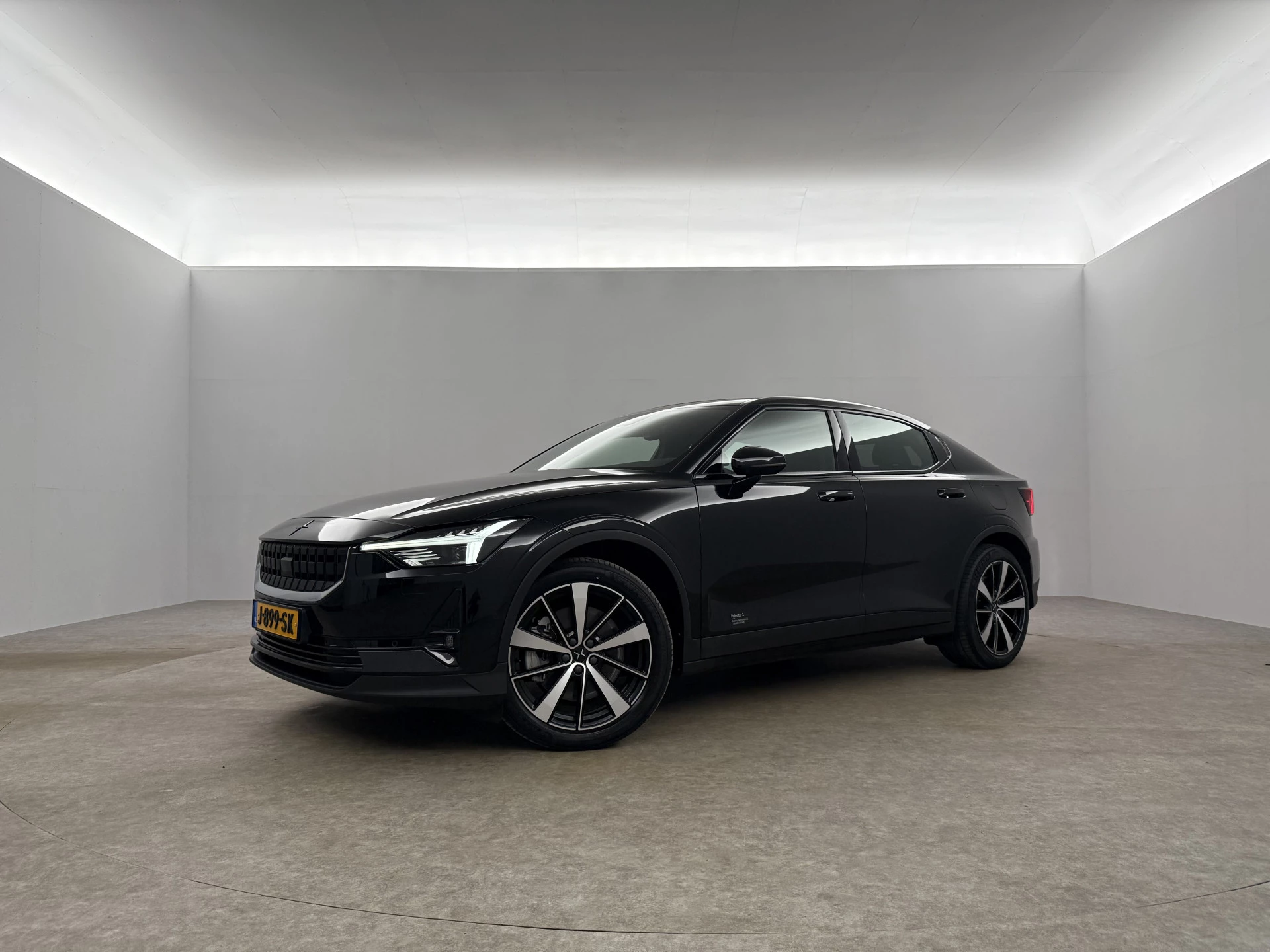 Hoofdafbeelding Polestar 2