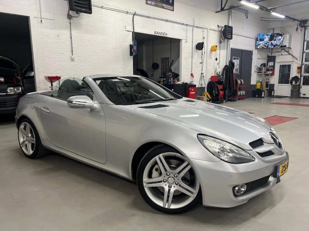 Hoofdafbeelding Mercedes-Benz SLK