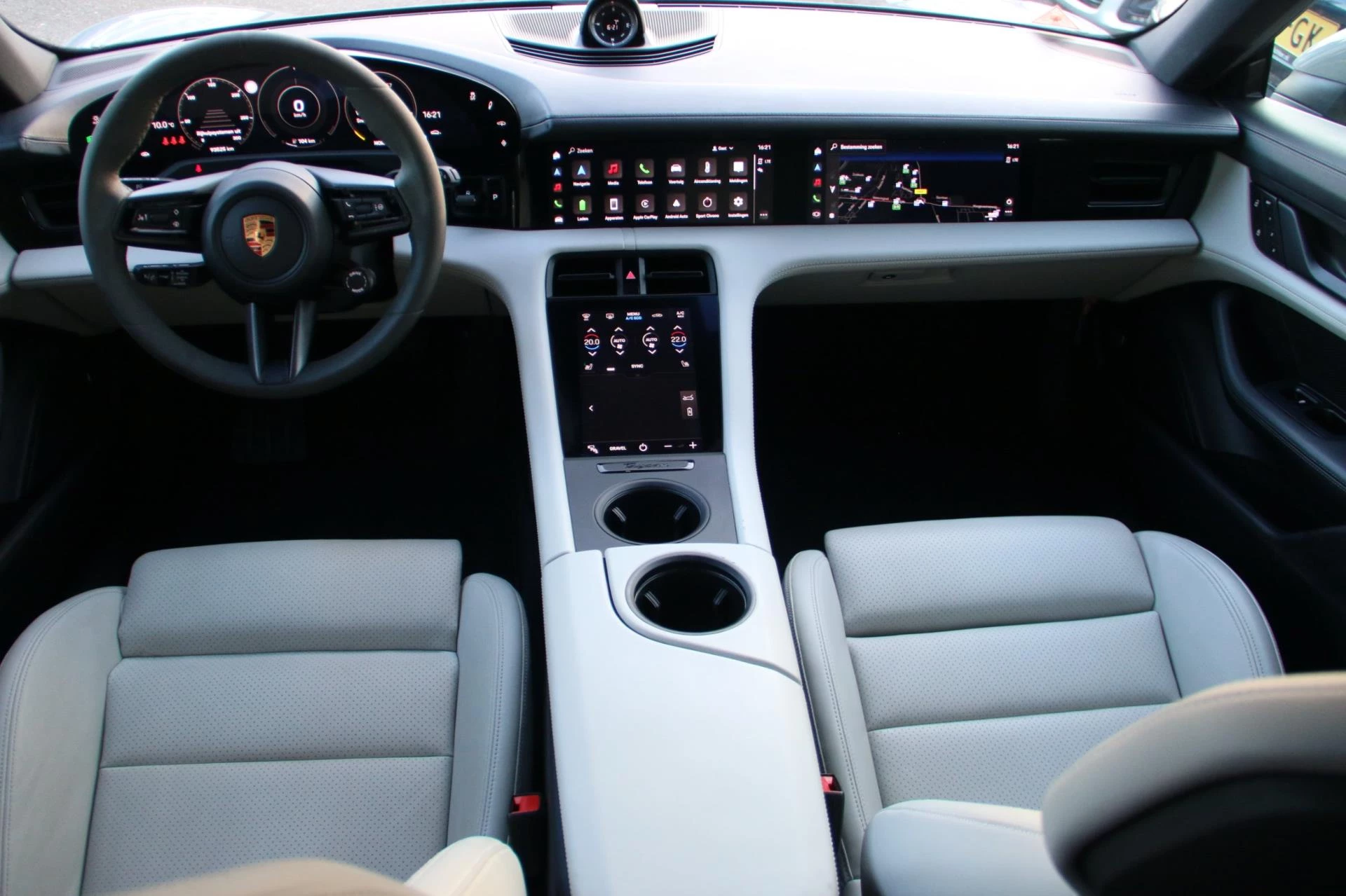 Hoofdafbeelding Porsche Taycan