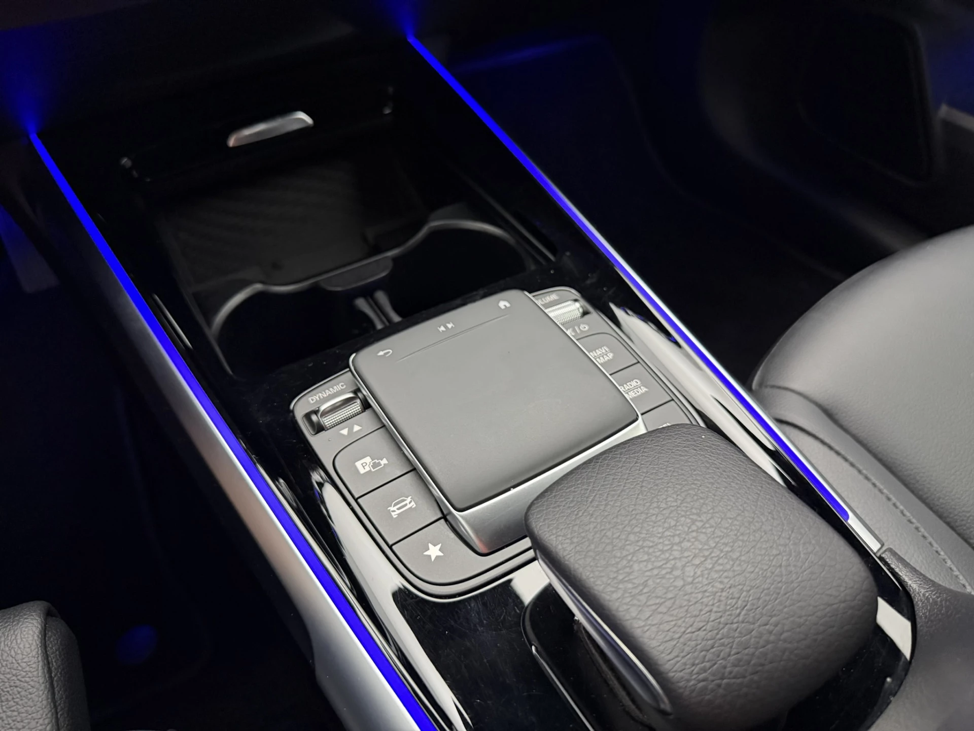 Hoofdafbeelding Mercedes-Benz EQB