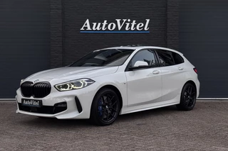 BMW 1 Serie 118i M-sport | Panodak | M-Kuipstoelen | M-performance Wheels | Stoel+Stuurverwarming | Comfort Access | Trekhaak