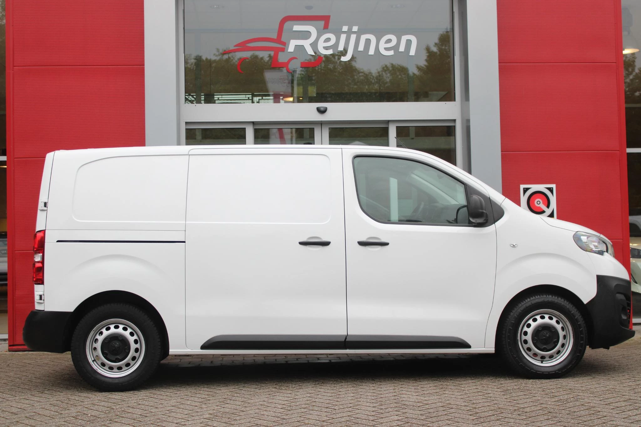 Hoofdafbeelding Peugeot e-Expert