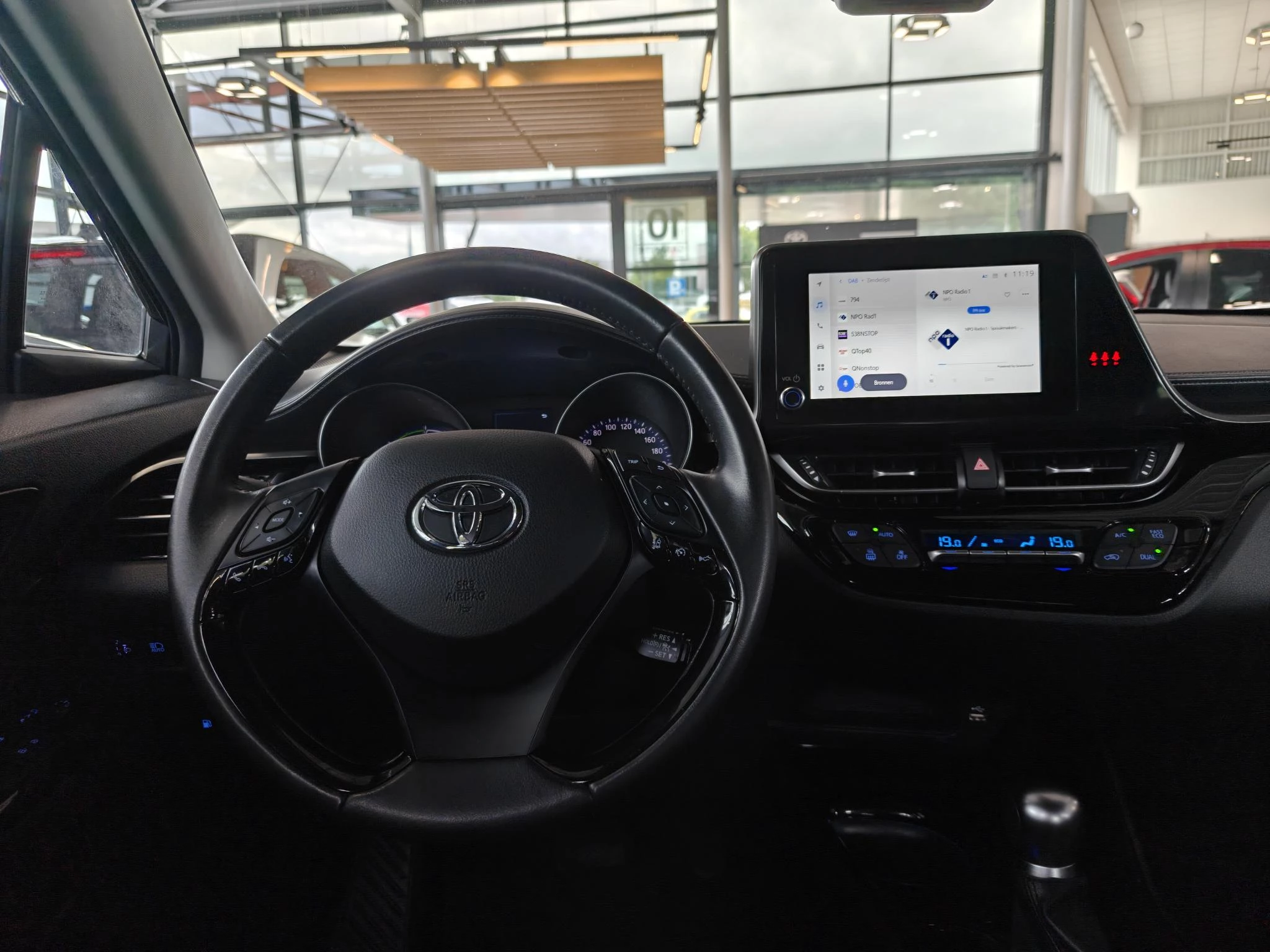 Hoofdafbeelding Toyota C-HR