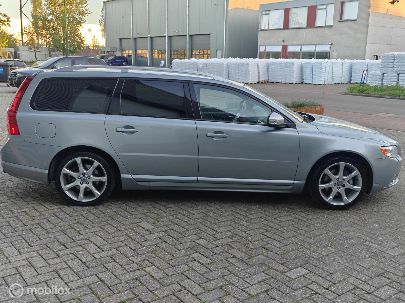 Hoofdafbeelding Volvo V70