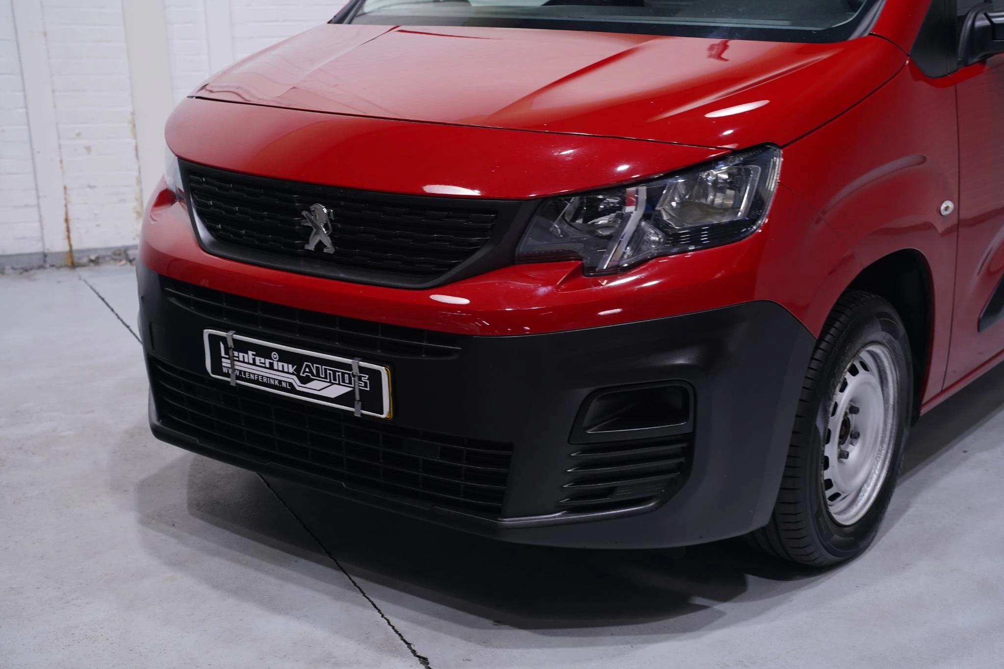 Hoofdafbeelding Peugeot Partner