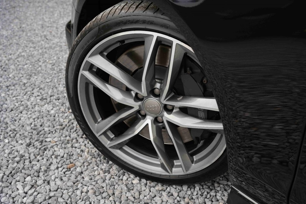 Hoofdafbeelding Audi S6