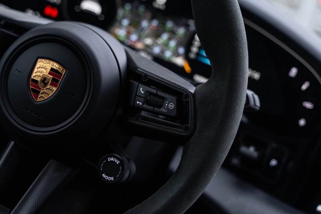 Hoofdafbeelding Porsche Taycan