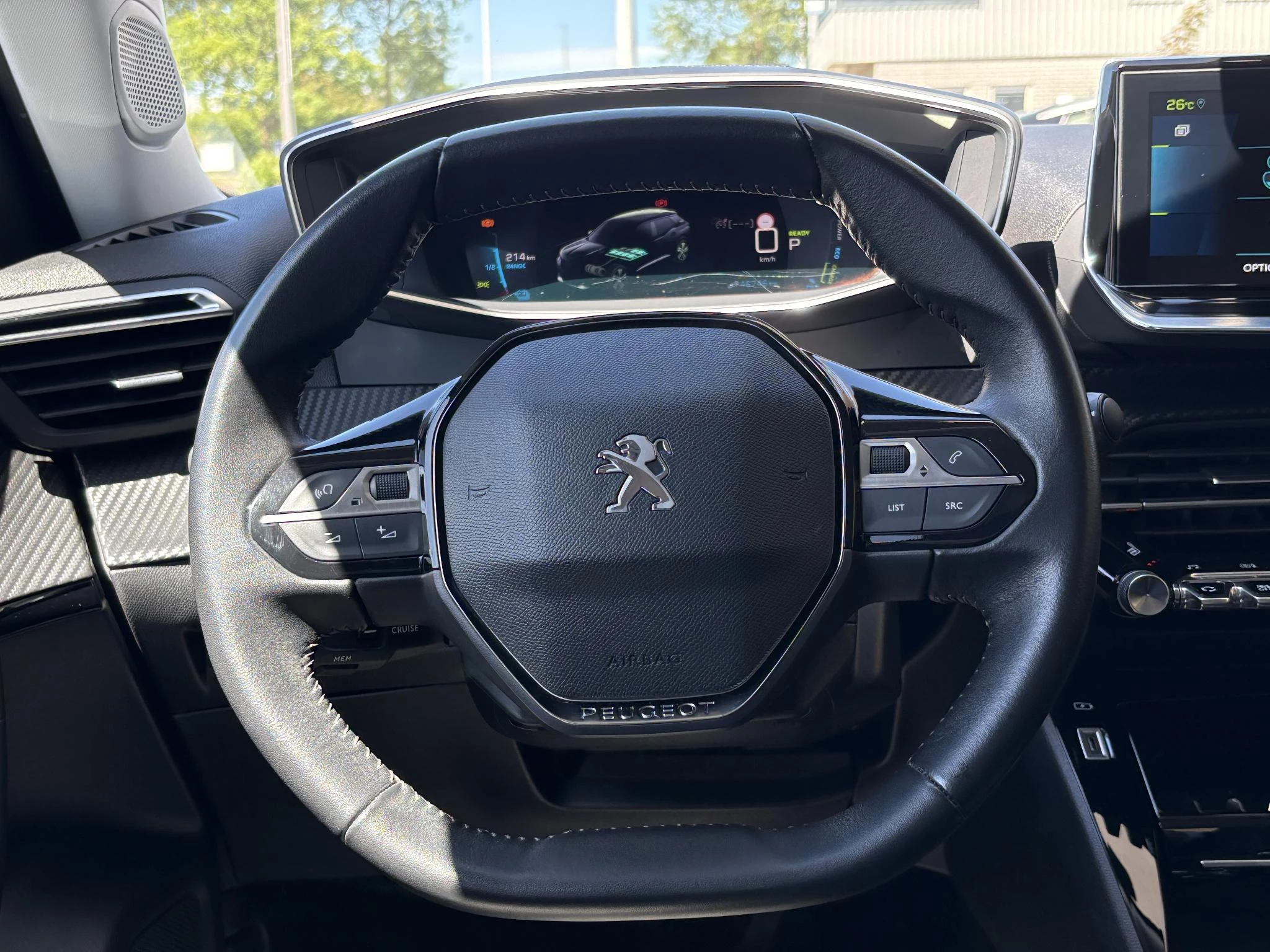 Hoofdafbeelding Peugeot e-2008