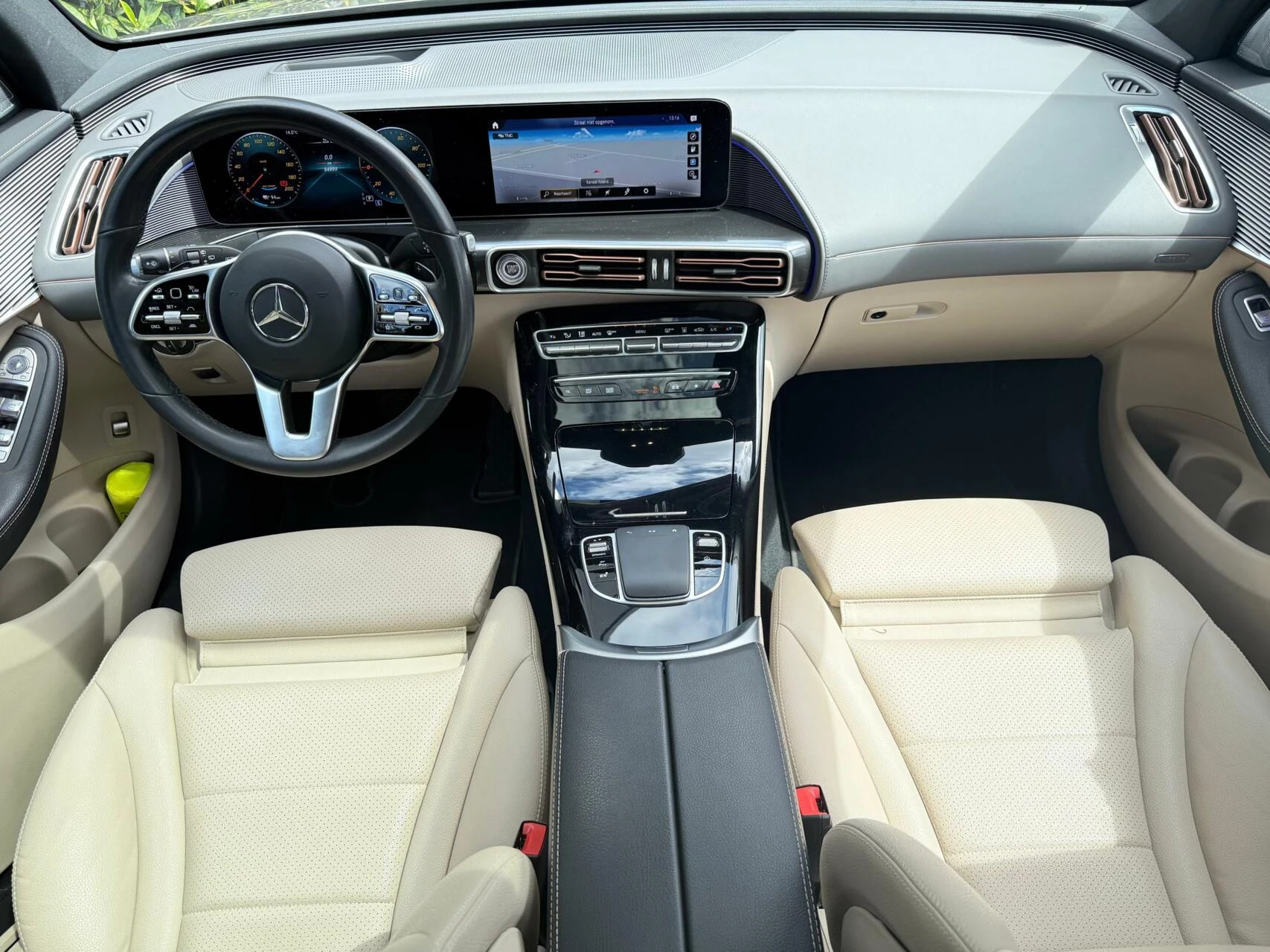 Hoofdafbeelding Mercedes-Benz EQC