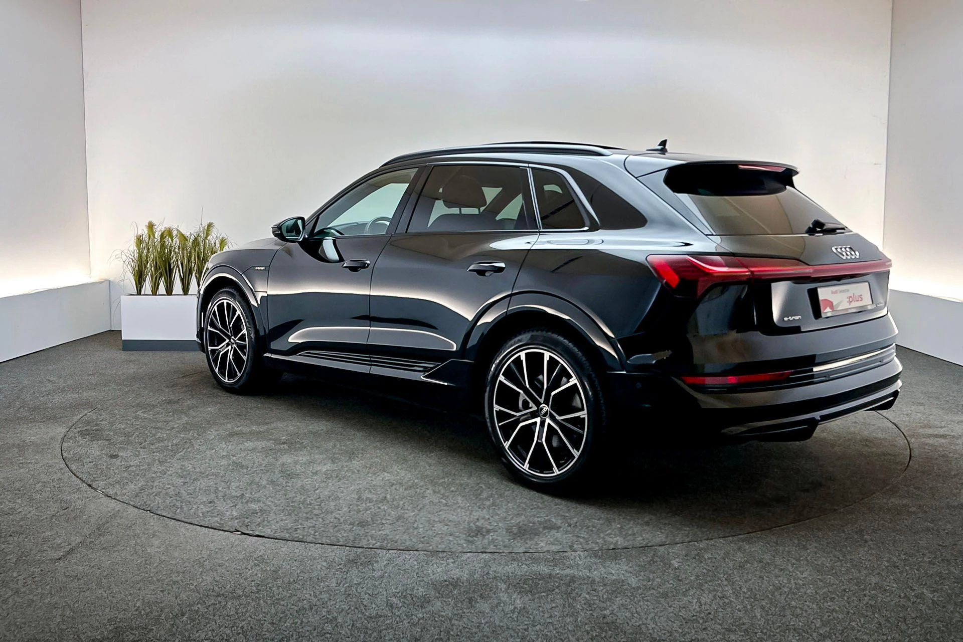 Hoofdafbeelding Audi e-tron