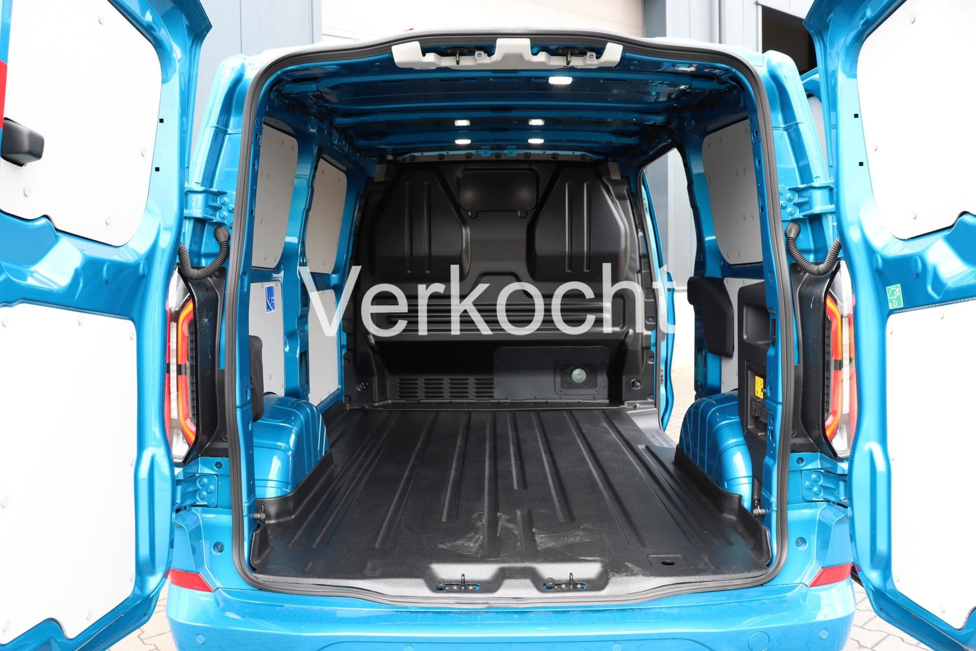Hoofdafbeelding Ford E-Transit Custom