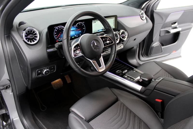 Hoofdafbeelding Mercedes-Benz EQA