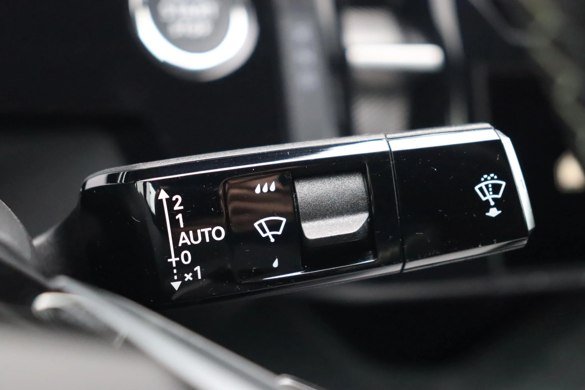 Hoofdafbeelding Peugeot e-3008