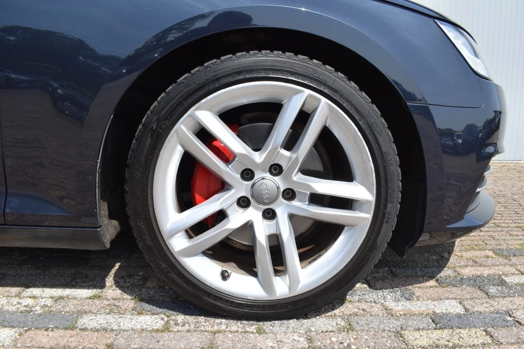 Hoofdafbeelding Audi A4