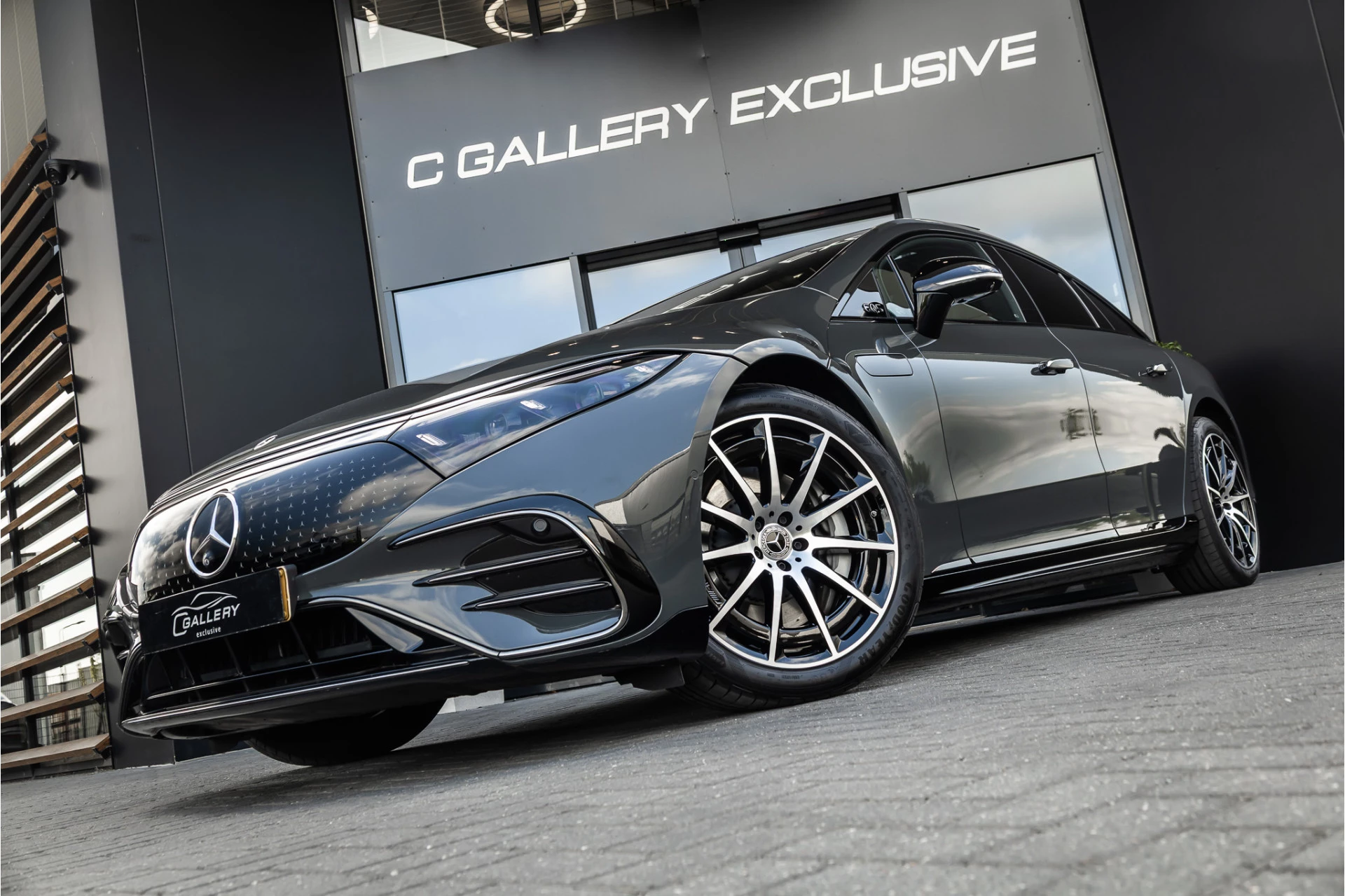 Hoofdafbeelding Mercedes-Benz EQS