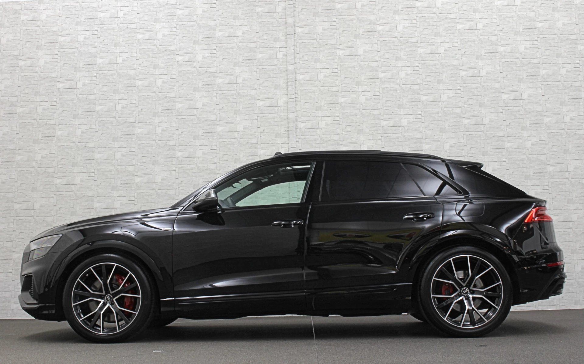 Hoofdafbeelding Audi Q8