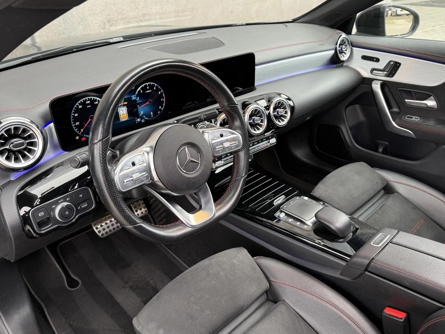 Hoofdafbeelding Mercedes-Benz CLA