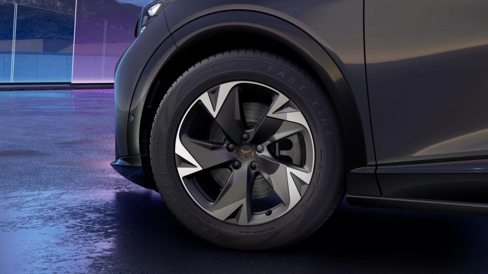 Hoofdafbeelding CUPRA Tavascan